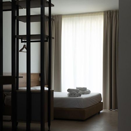 Montedarena Hotel Пулзано Екстериор снимка