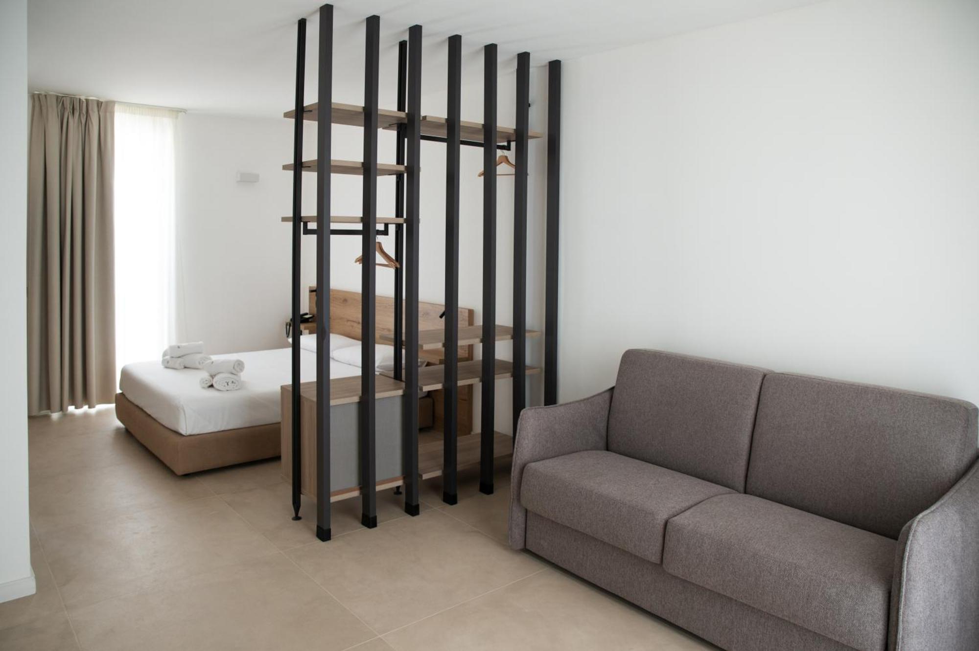 Montedarena Hotel Пулзано Екстериор снимка